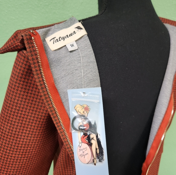 Fall into a wiggle dress - Picture 6 of 9